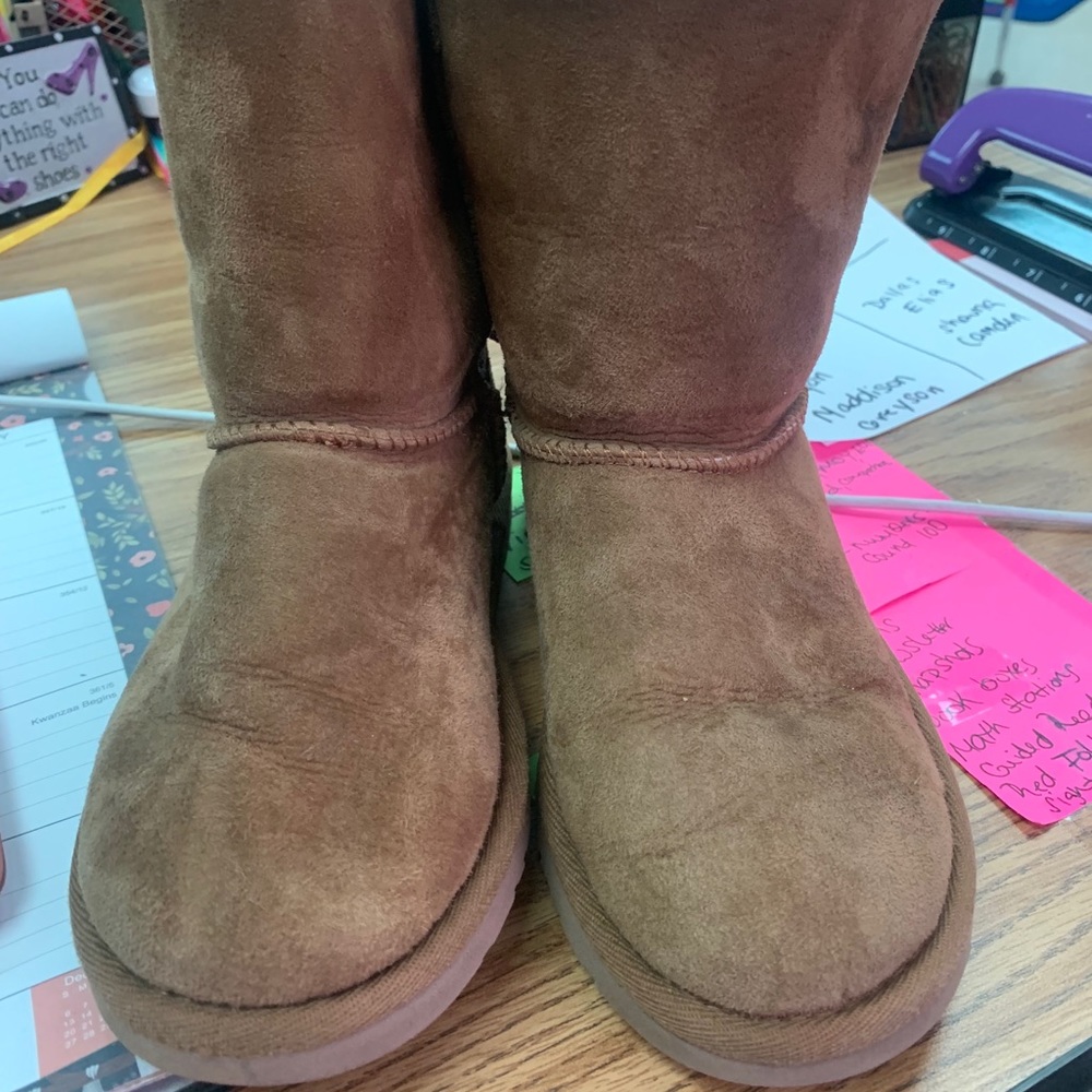Cute ugg boots size 13